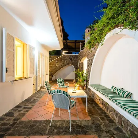 Il Lauro Luxury * ايسكيا